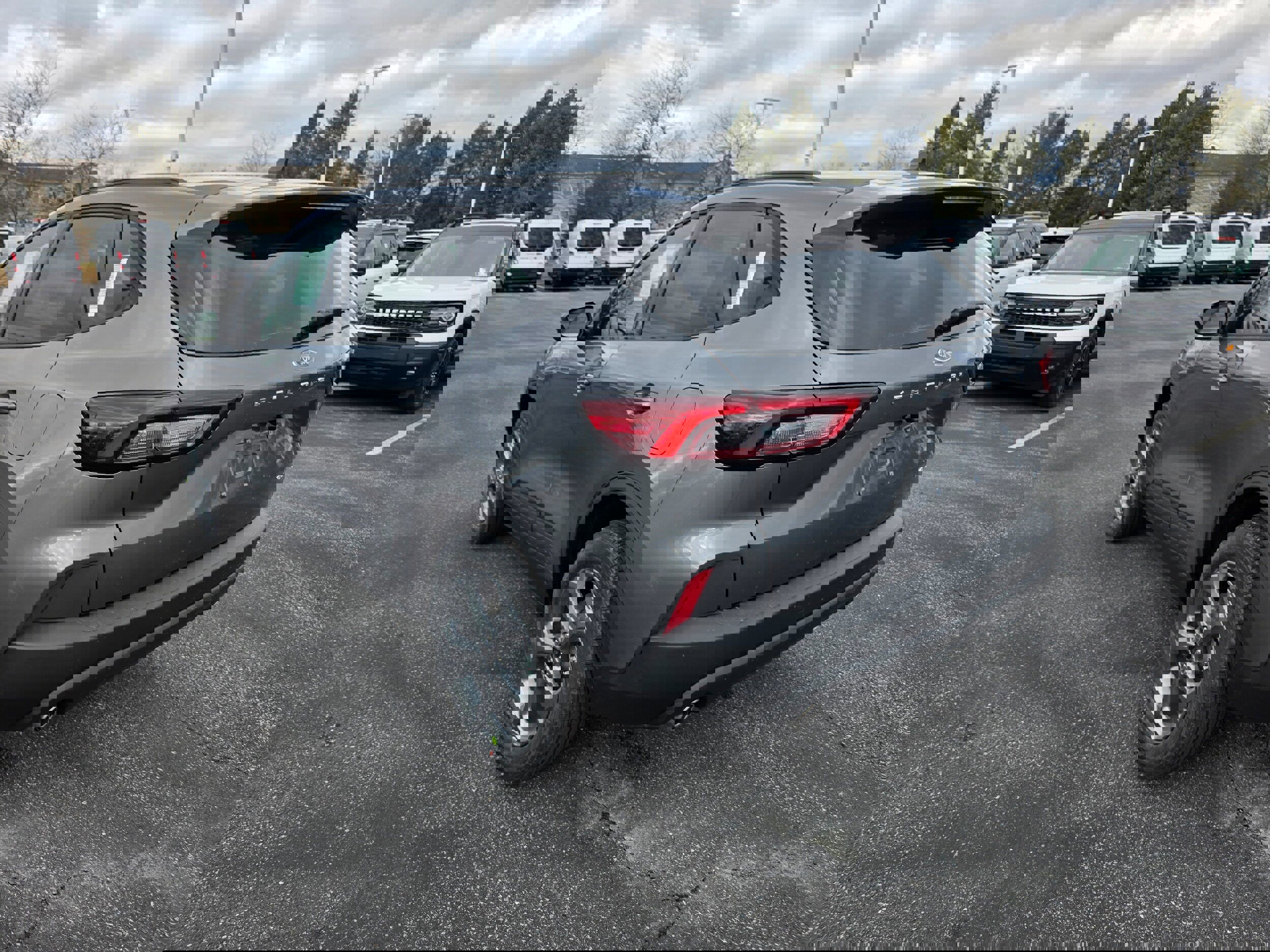 New 2026 Ford Escape ST-Line Select w/ Equipment Group 401A image 3