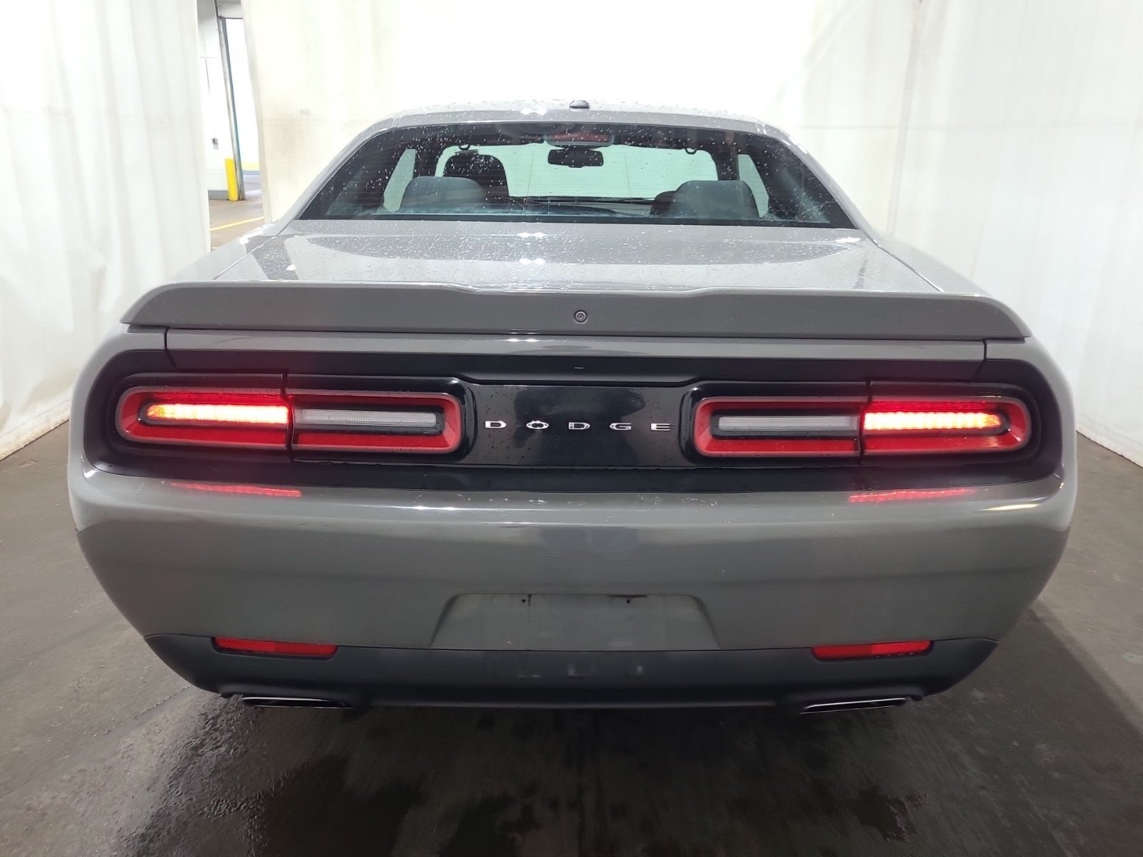 Used 2018 Dodge Challenger R/T RWD image 5