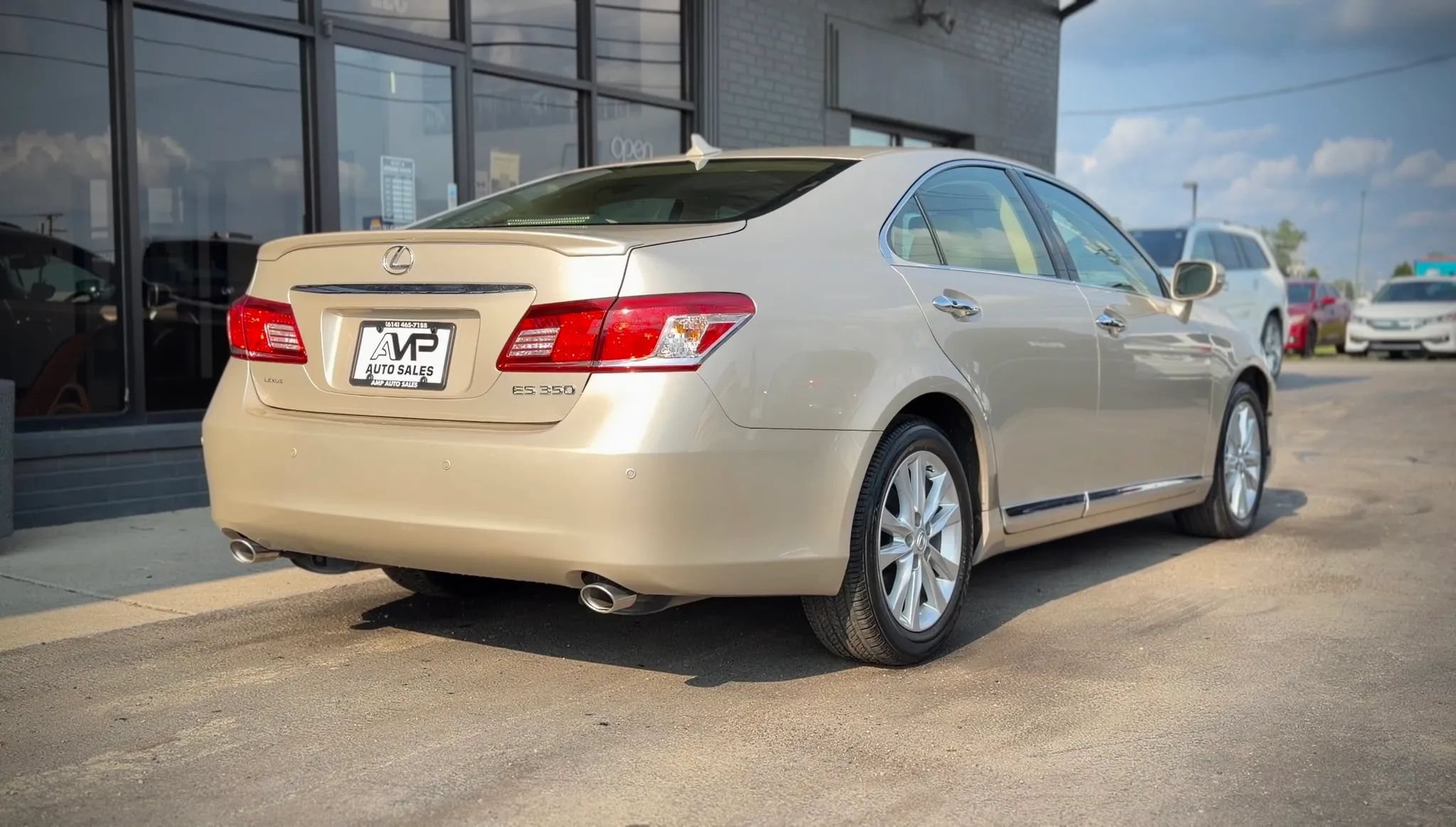 Used 2011 Lexus ES 350 FWD image 2