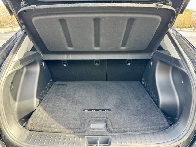 Used 2024 Hyundai Kona SEL w/ Convenience Package image 17