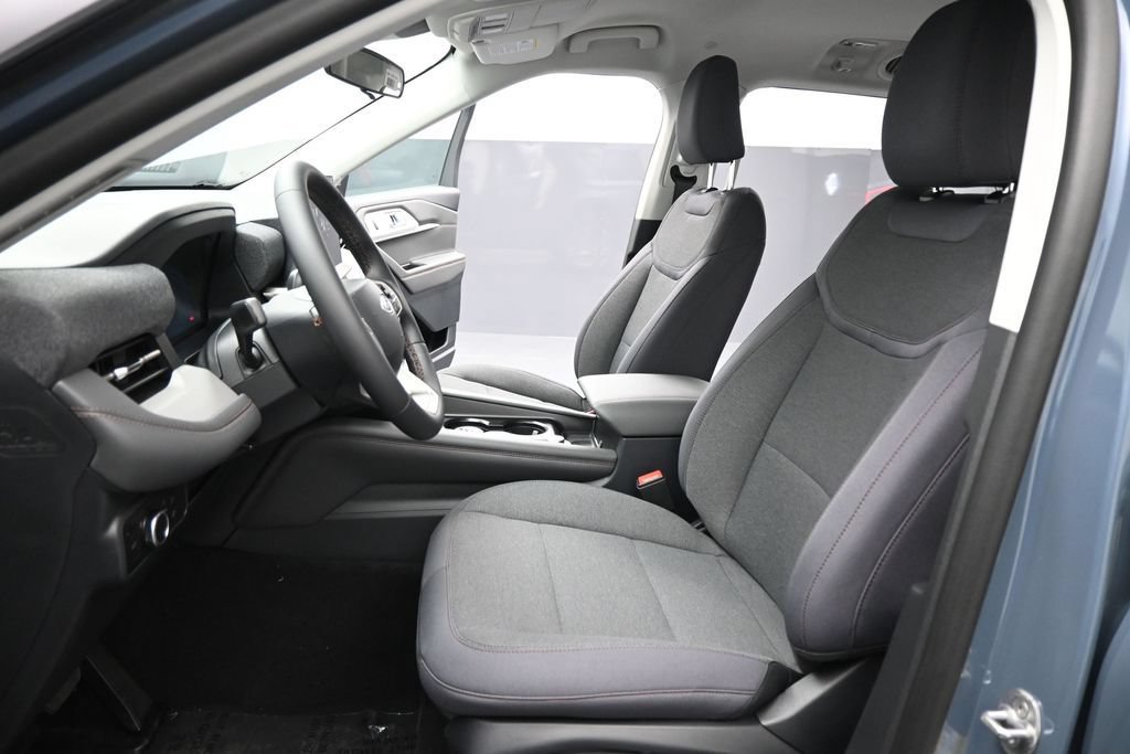 New 2026 Ford Explorer Active RWD image 9