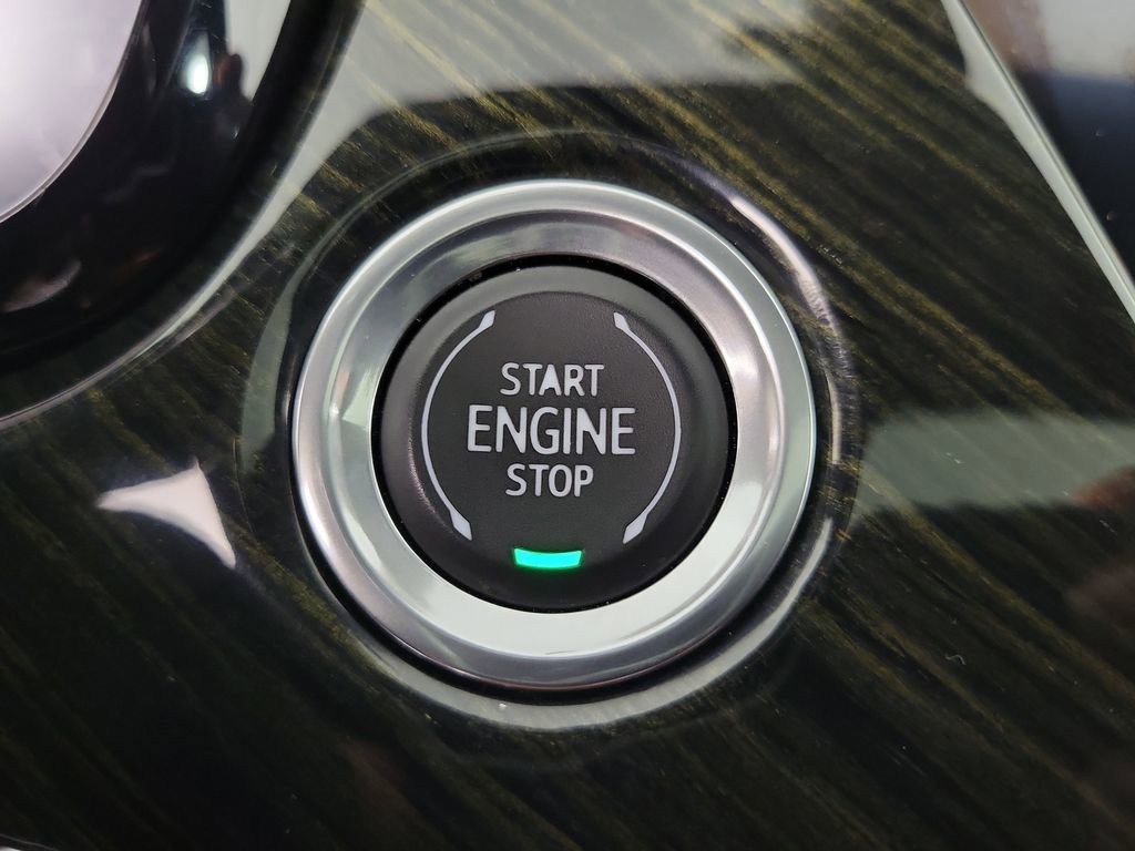 Used 2020 Cadillac XT6 Premium Luxury FWD image 31