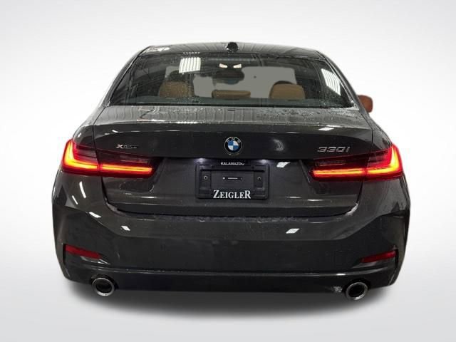 New 2026 BMW 330i xDrive Sedan w/ Premium Package image 7