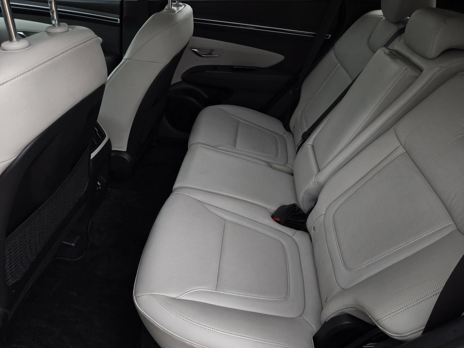 Used 2022 Hyundai Tucson SEL w/ Convenience + Premium Package FWD image 16