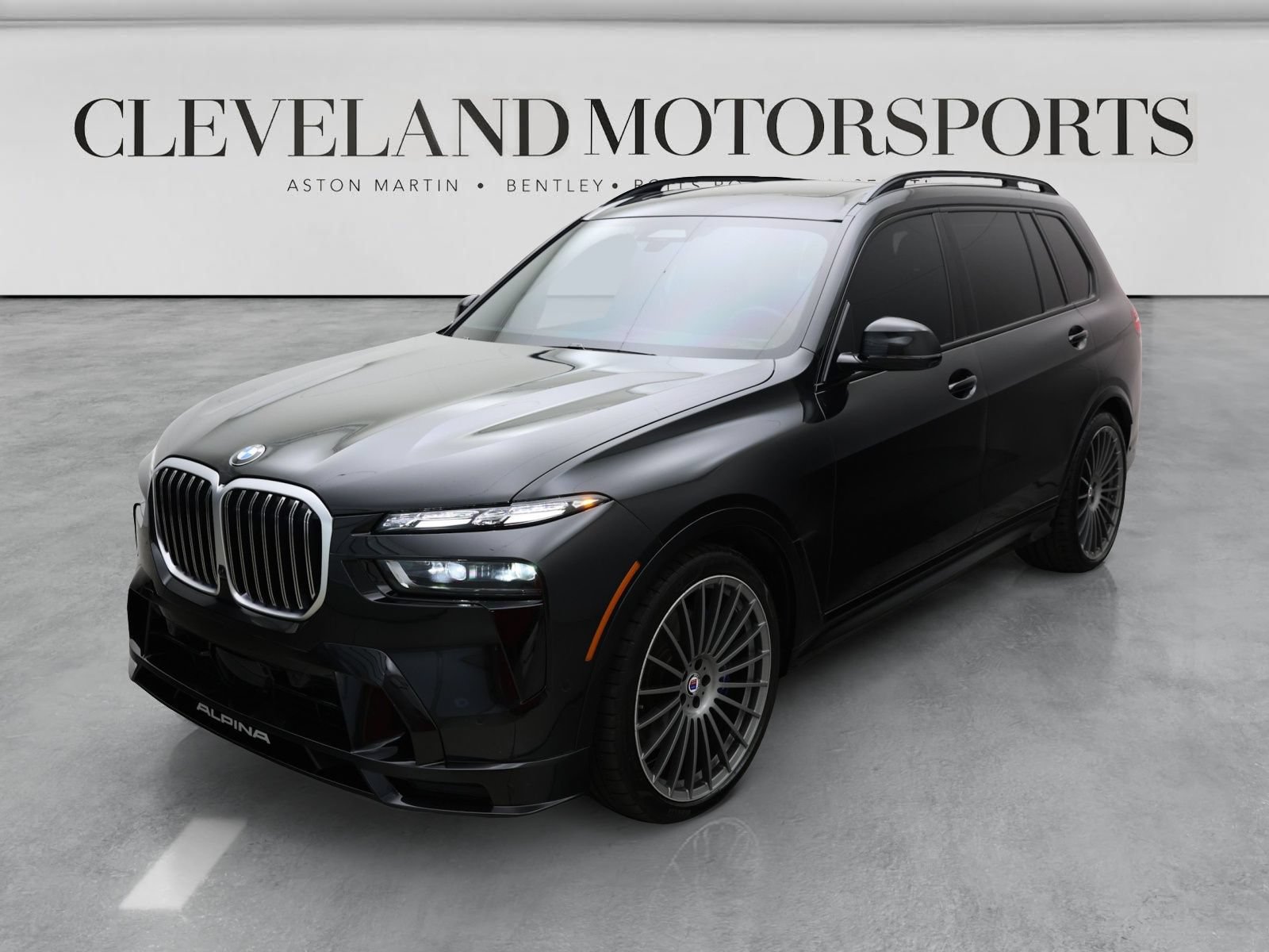 Used 2024 BMW ALPINA XB7 AWD/4WD image 4