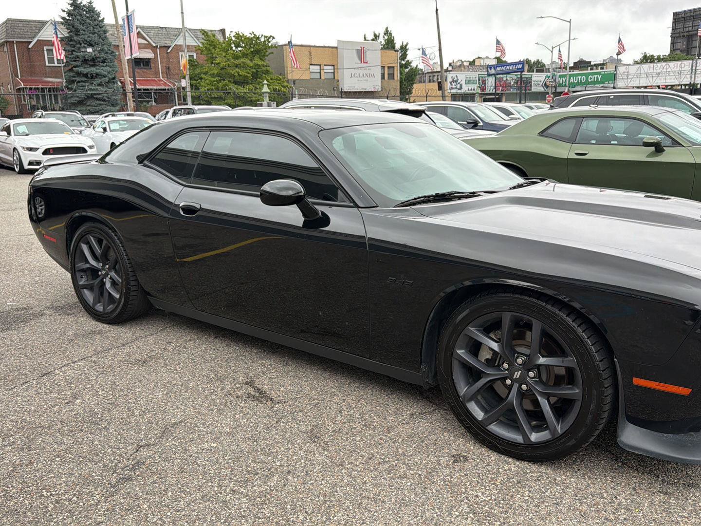 Used 2023 Dodge Challenger R/T w/ Blacktop Package RWD image 4