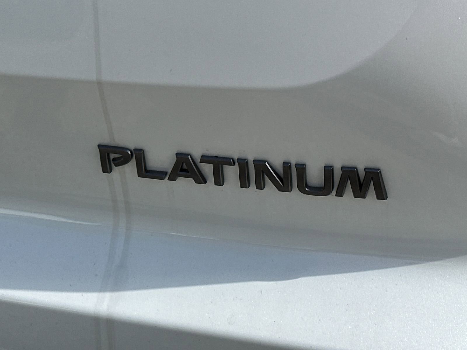 New 2026 Nissan Pathfinder Platinum image 5