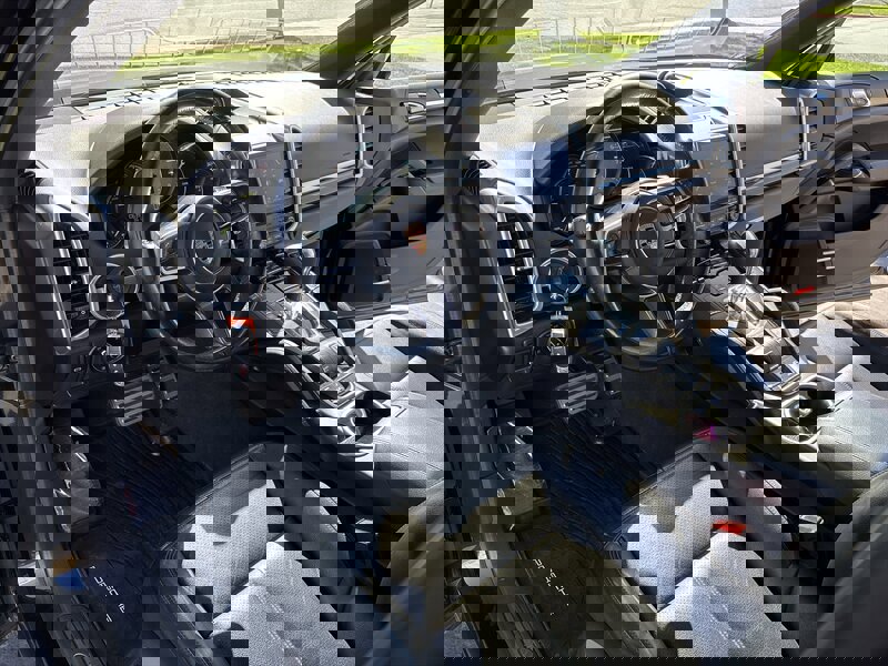 Used 2017 Porsche Cayenne S image 23