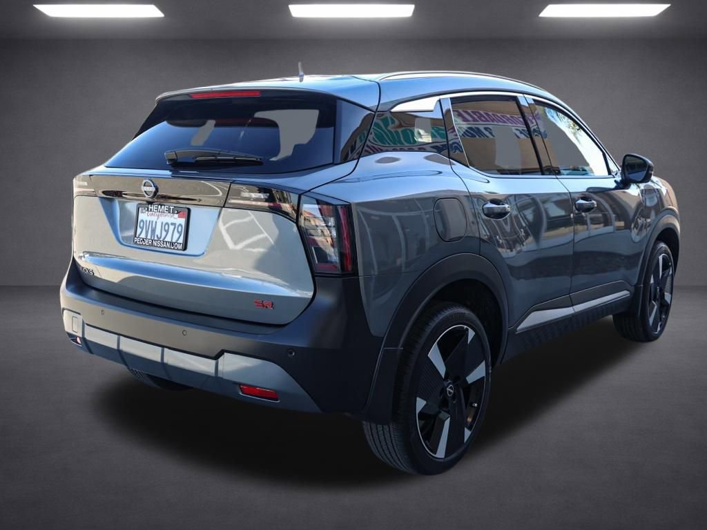 Used 2025 Nissan Kicks SR image 4