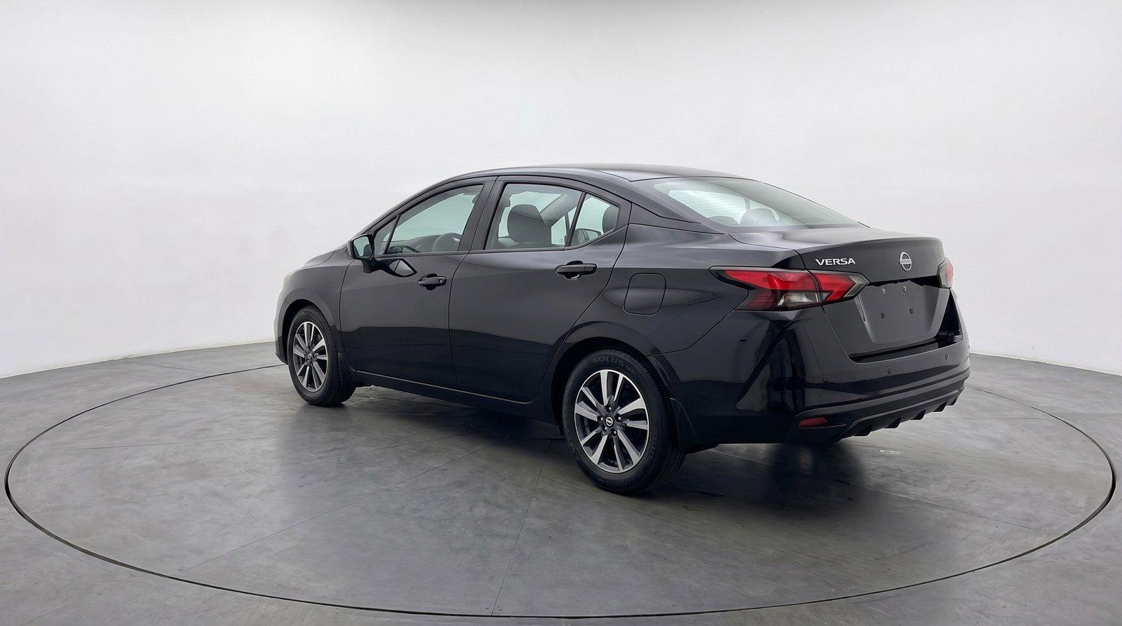 Used 2025 Nissan Versa SV FWD image 6