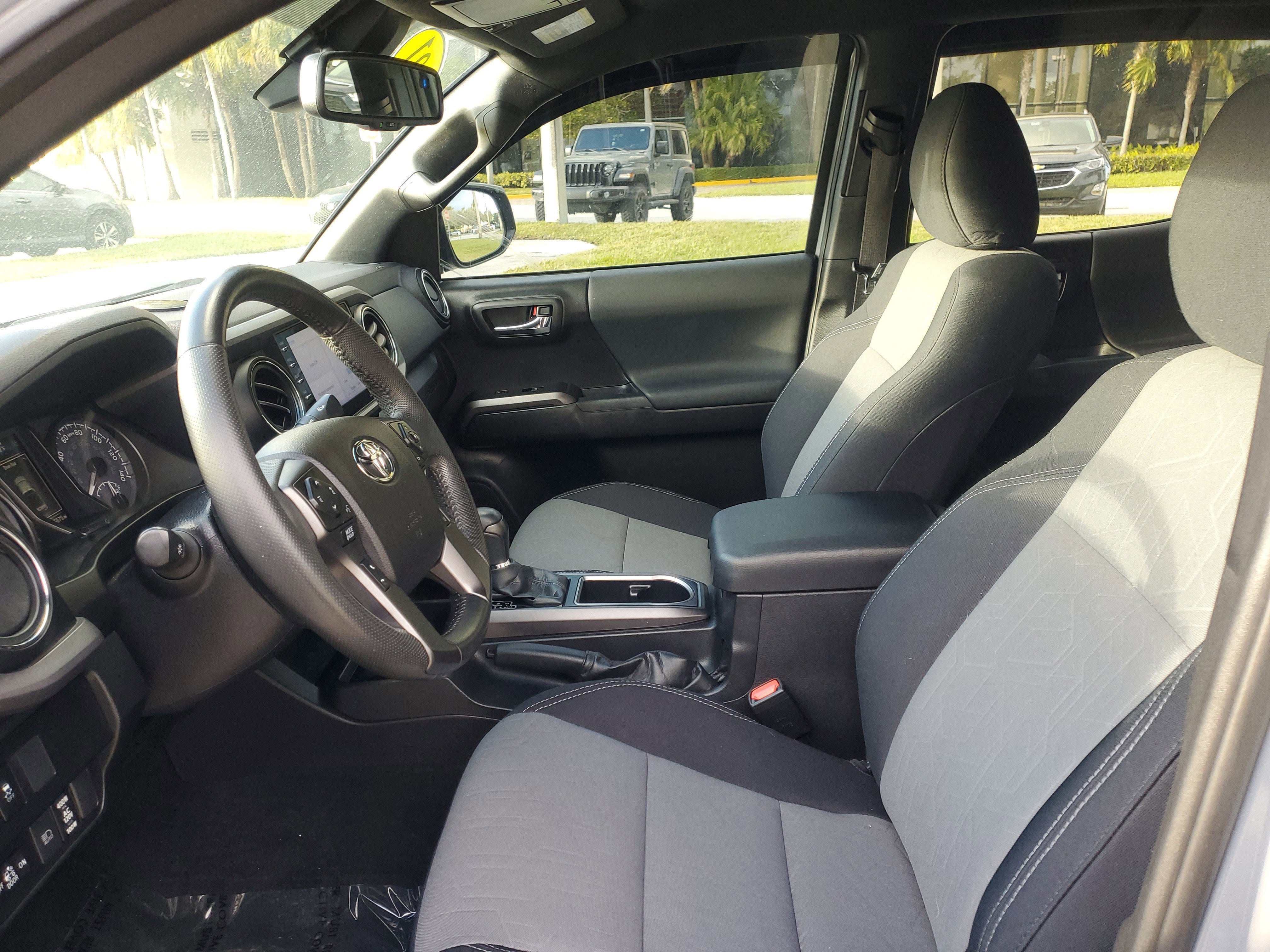 Used 2021 Toyota Tacoma TRD Off-Road image 14