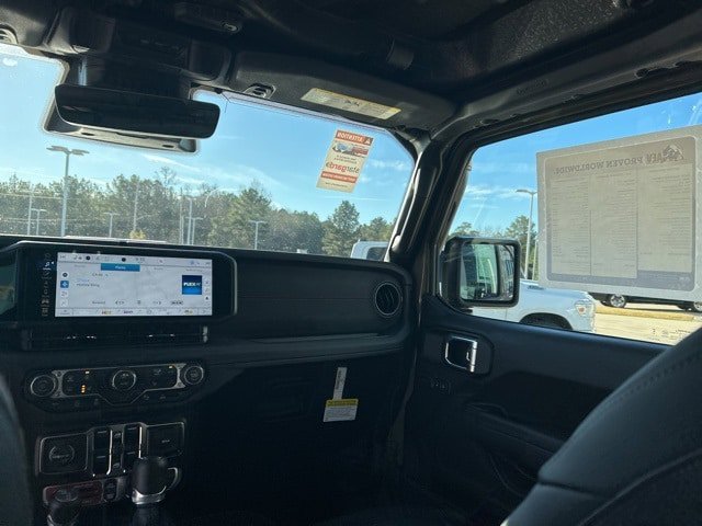 New 2026 Jeep Wrangler Unlimited Rubicon w/ Safety Group image 38