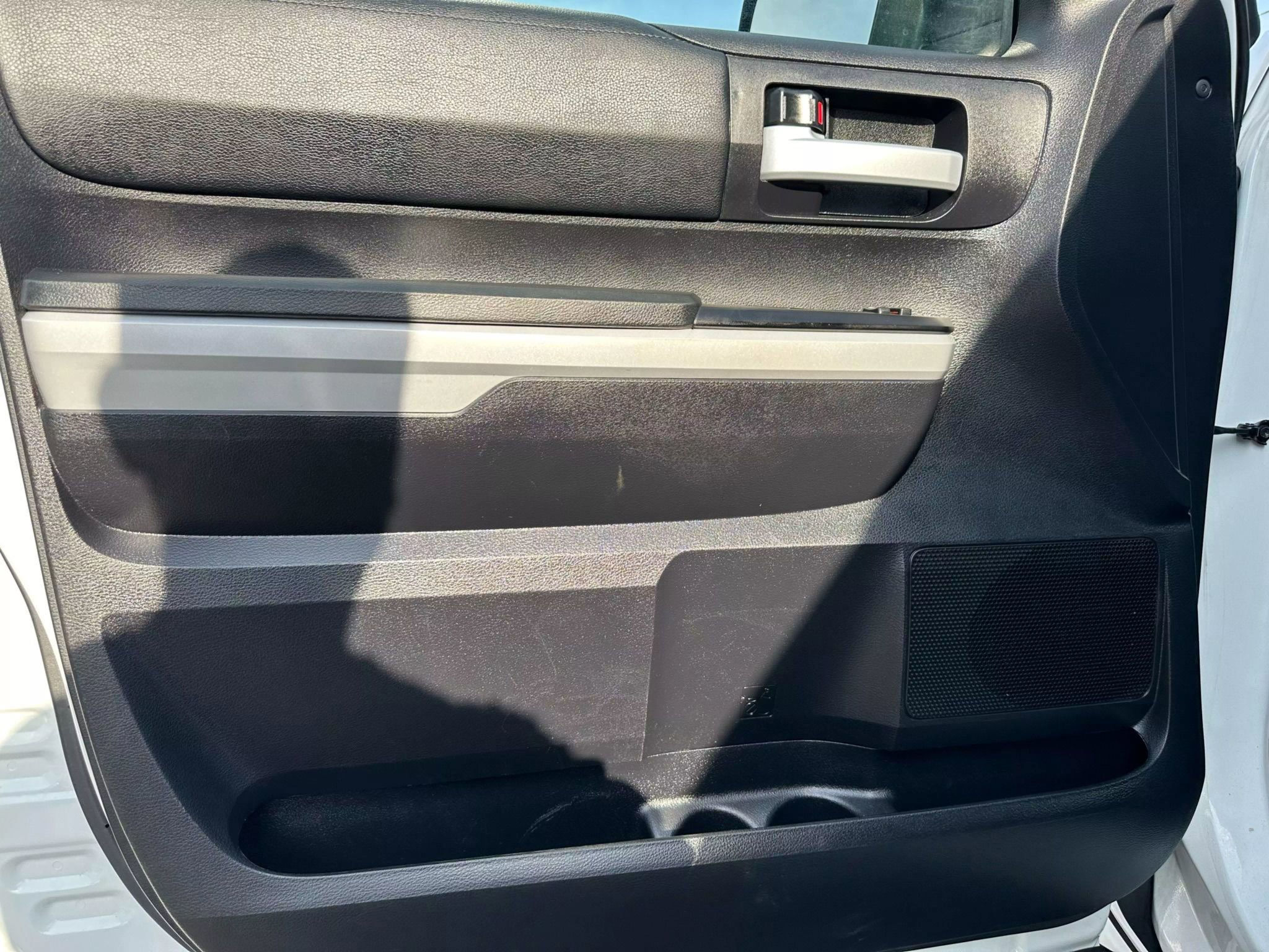 Used 2020 Toyota Tundra SR5 w/ SR5 Upgrade Package image 16