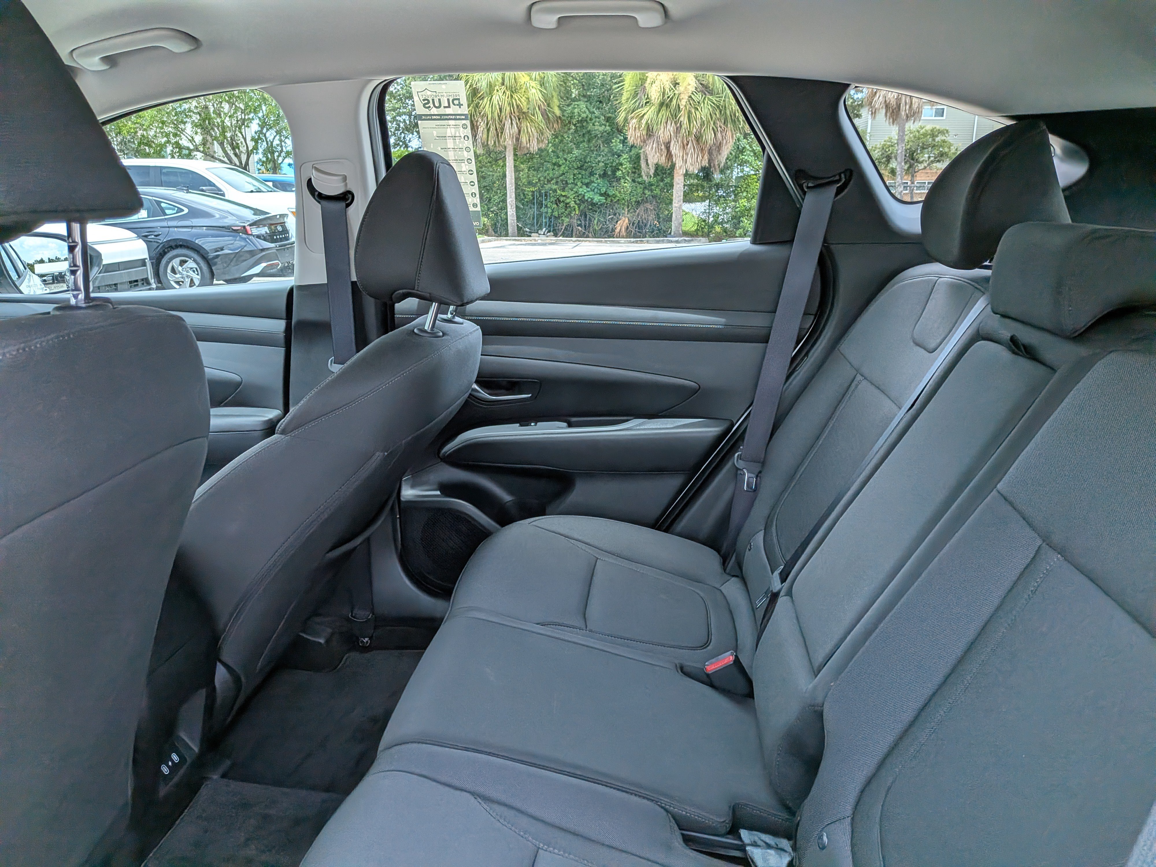 Used 2025 Hyundai Tucson SE FWD image 14