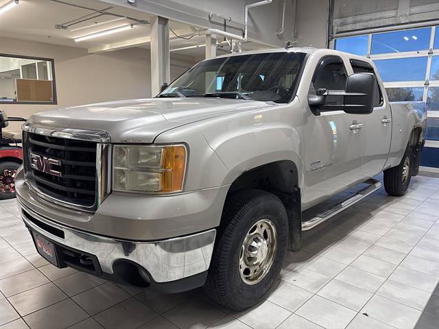 Used 2007 GMC Sierra 2500 SLT w/ Convenience Package AWD/4WD image 1
