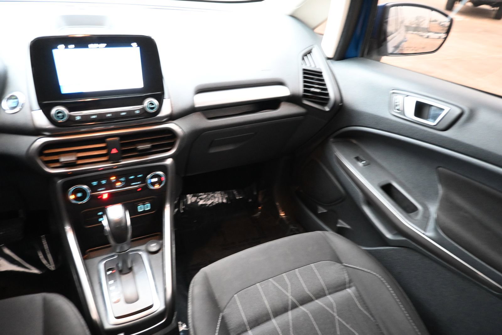 Used 2019 Ford EcoSport SE image 18