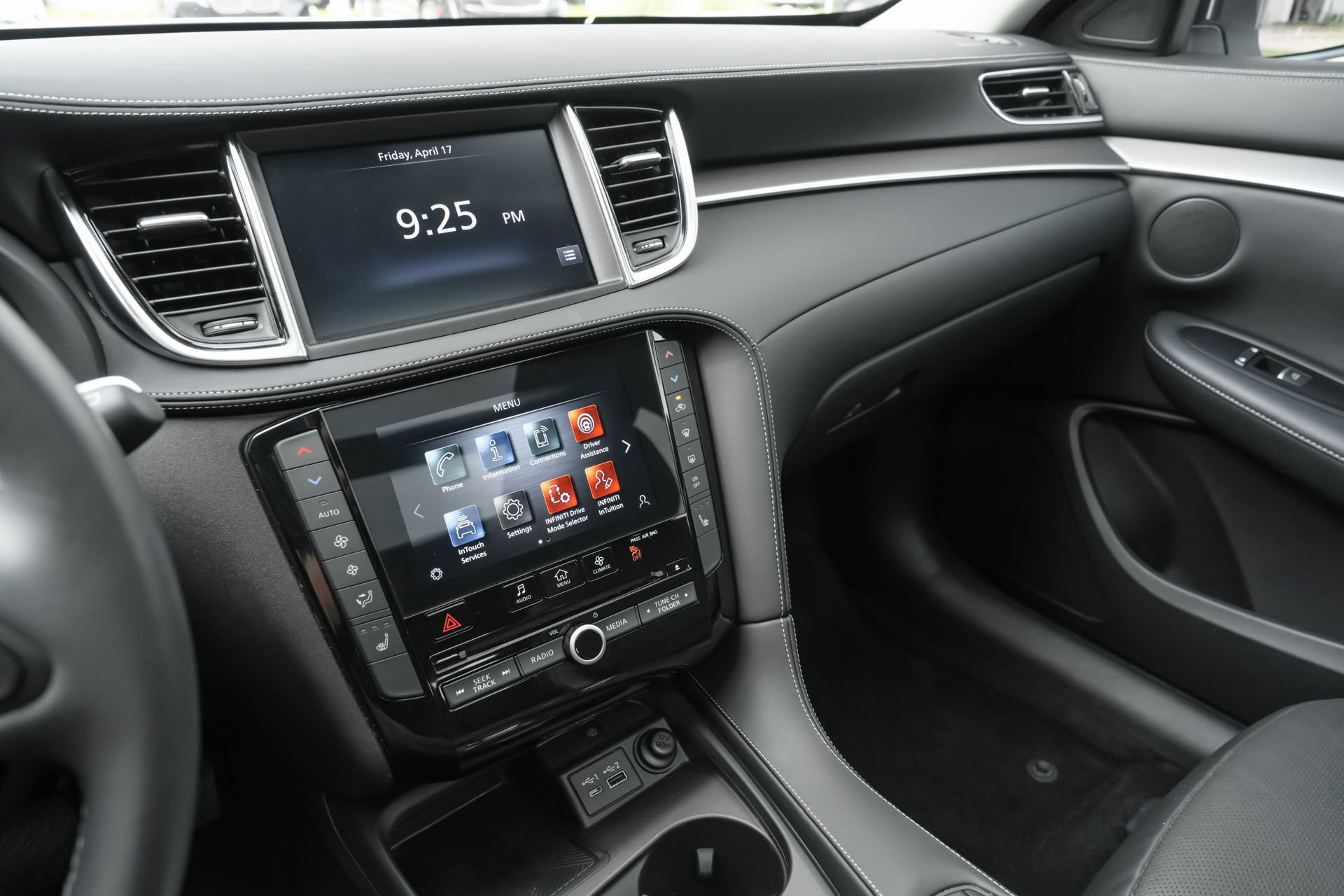 Certified 2023 INFINITI QX50 Luxe FWD image 11