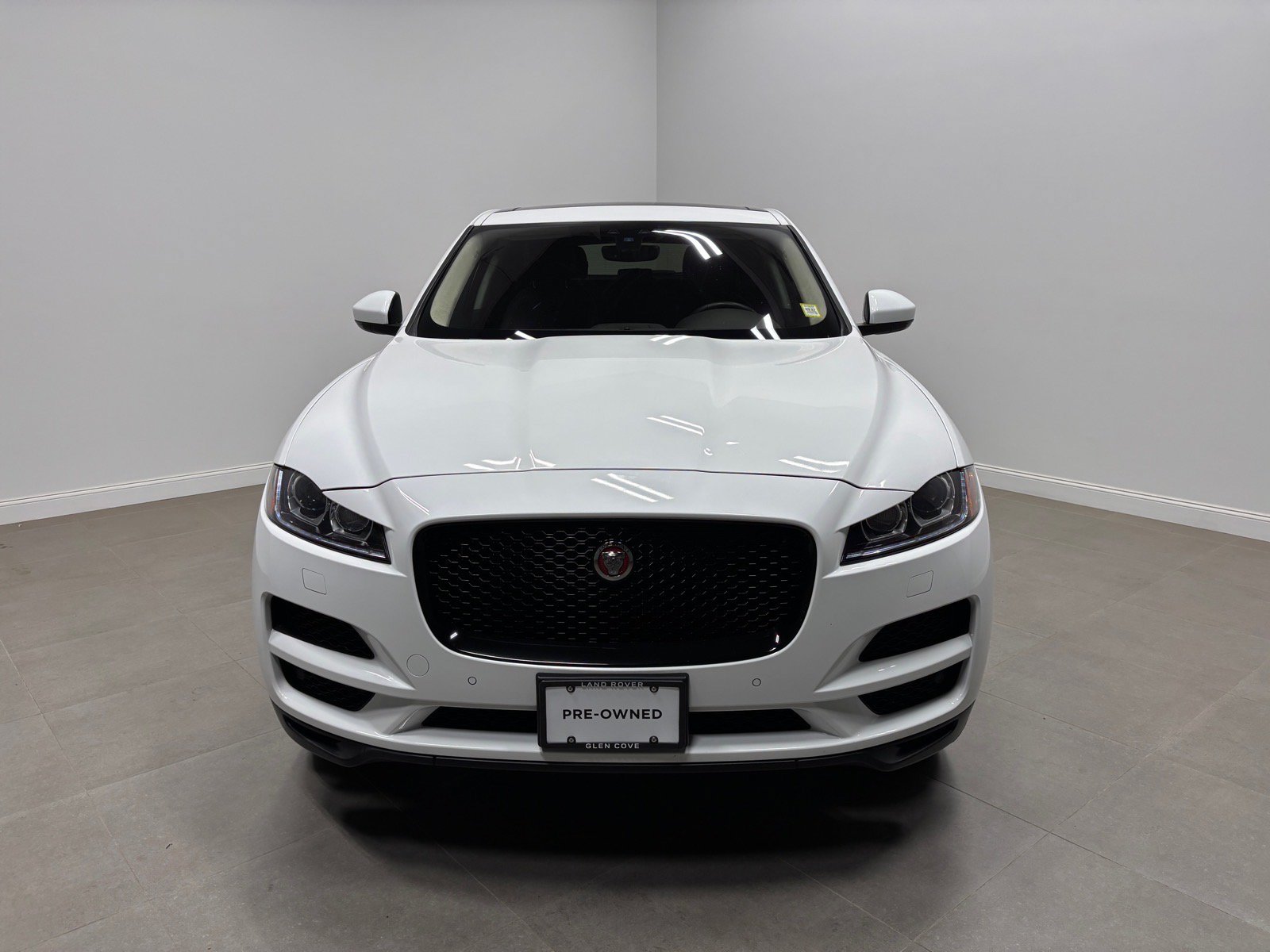Used 2020 Jaguar F-PACE Premium AWD/4WD image 3