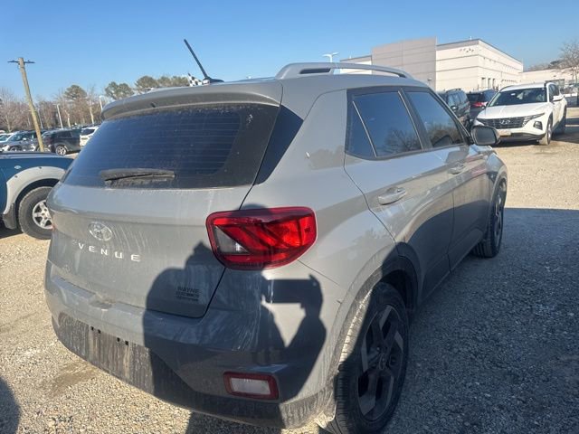 Used 2023 Hyundai Venue SEL image 8