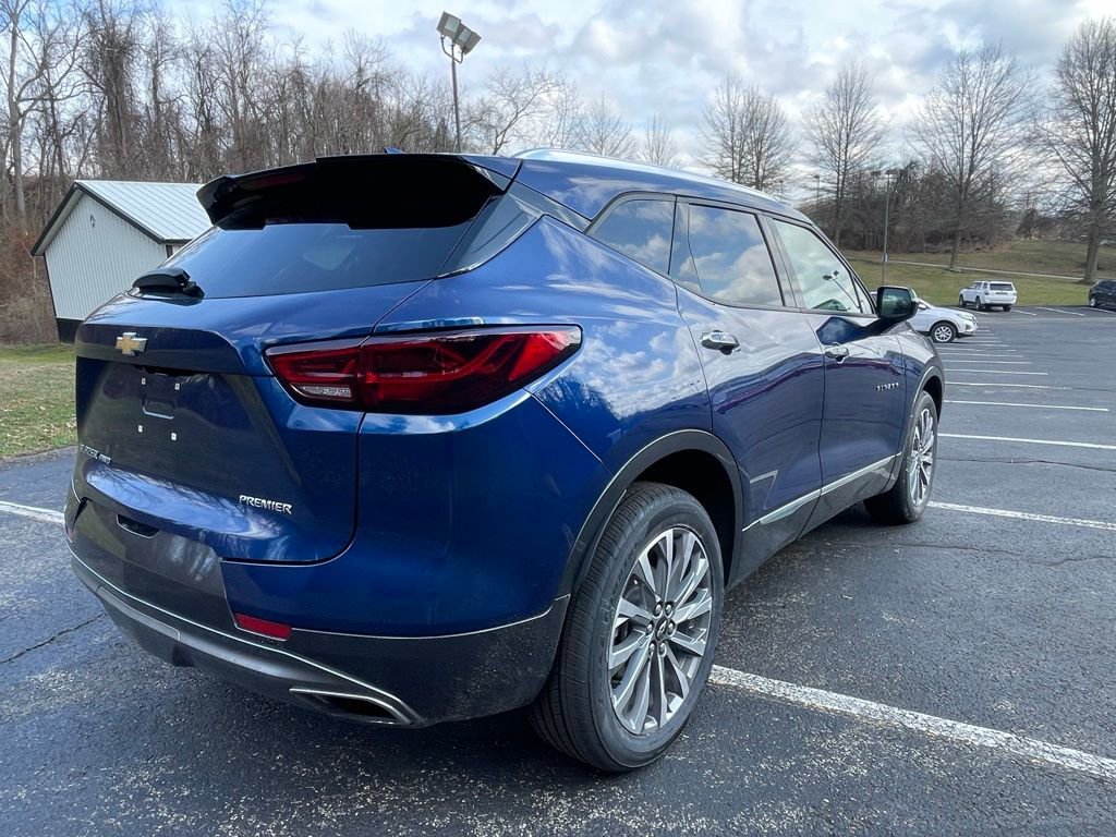 Certified 2023 Chevrolet Blazer Premier w/ Enhanced Convenience Package image 3