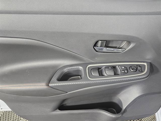 New 2025 Nissan Versa SR image 36