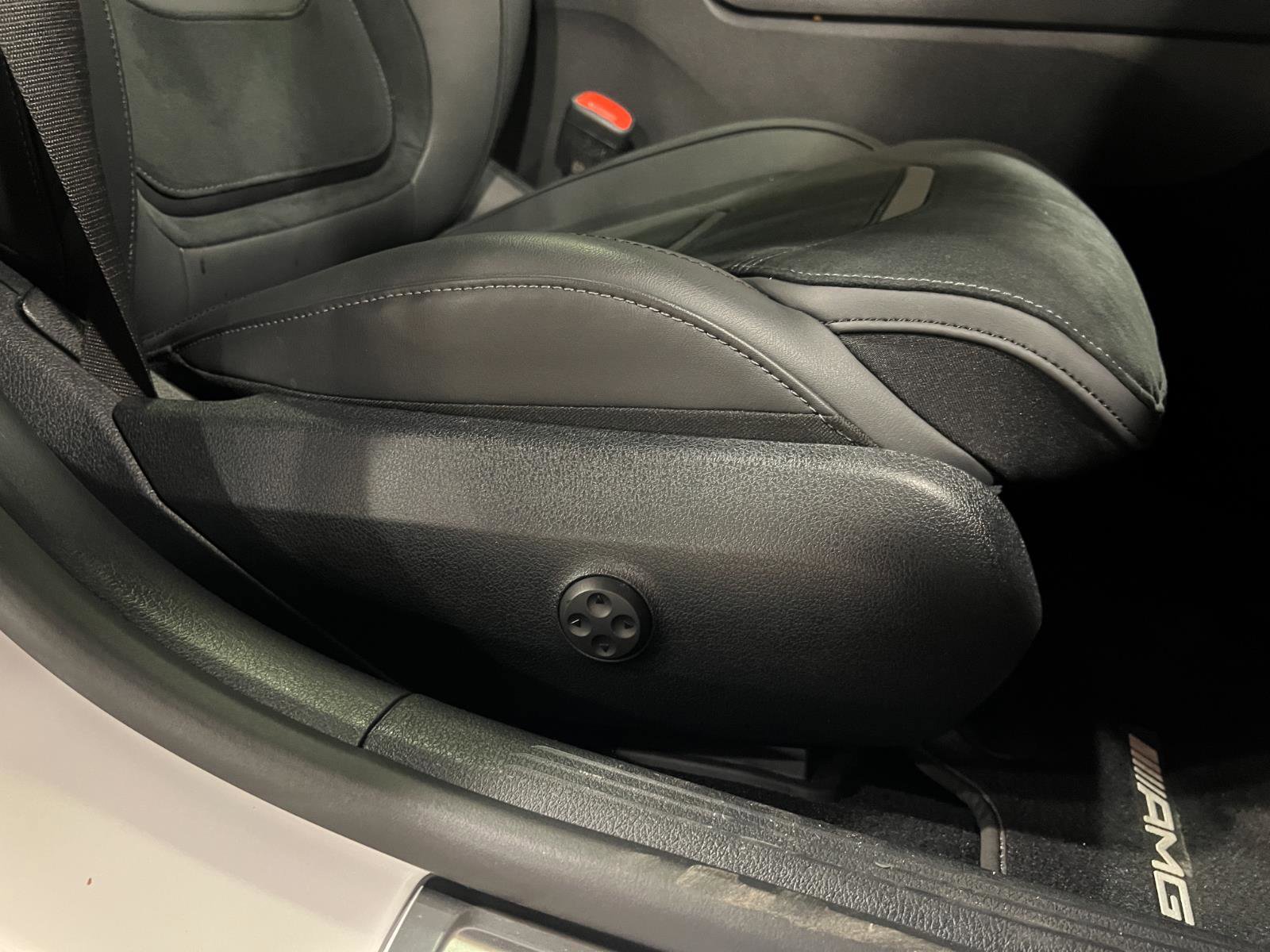 Used 2024 Mercedes-Benz C 36 AMG S image 39