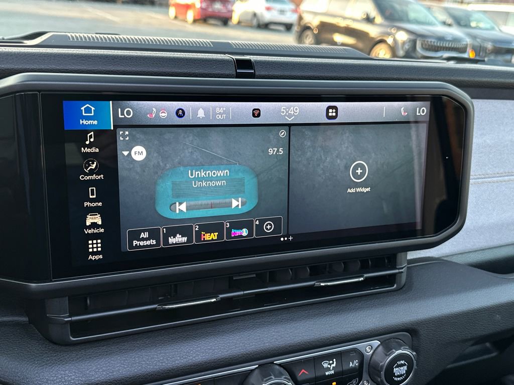 Used 2024 Jeep Wrangler Unlimited image 27