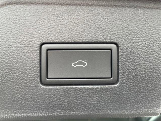 New 2026 Volkswagen Atlas SEL Premium R-Line image 14