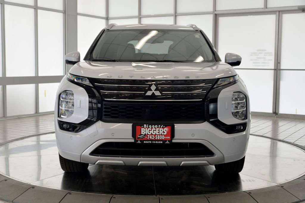 Used 2023 Mitsubishi Outlander SEL AWD/4WD image 3