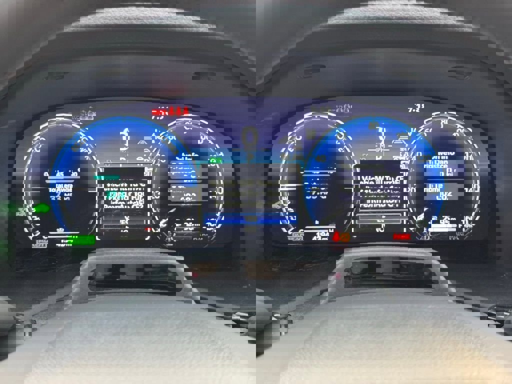 Used 2025 Toyota Camry XLE w/ Premium Plus Package image 30