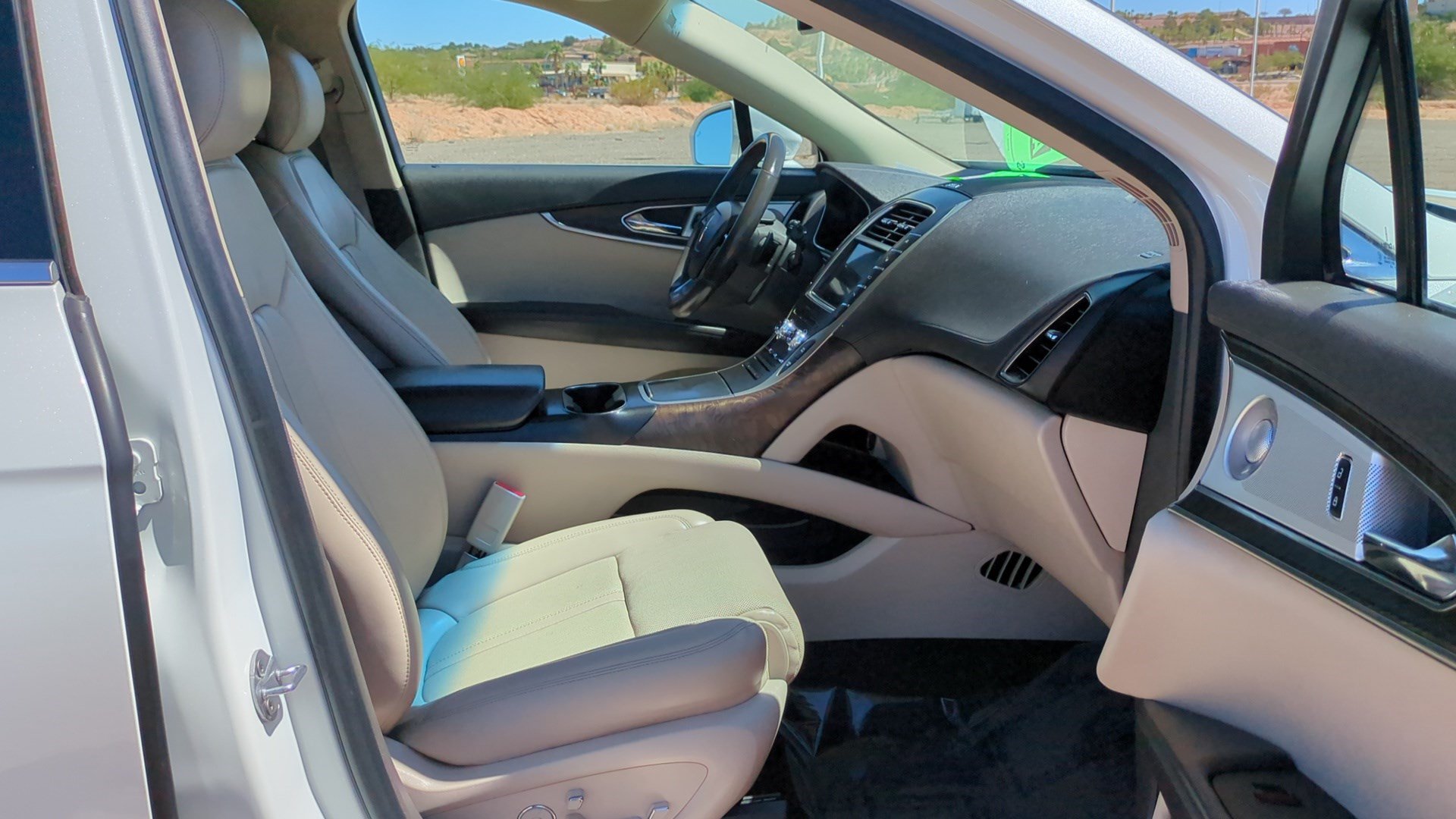 Used 2020 Lincoln Nautilus Reserve w/ Equipment Group 202A AWD/4WD image 30