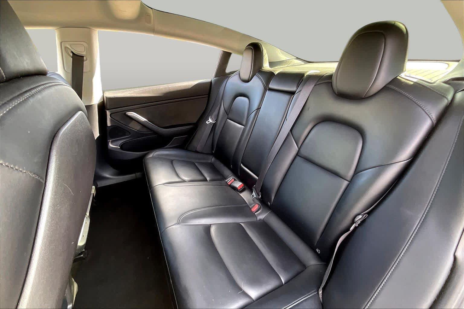 Used 2019 Tesla Model 3 Standard Range RWD image 17