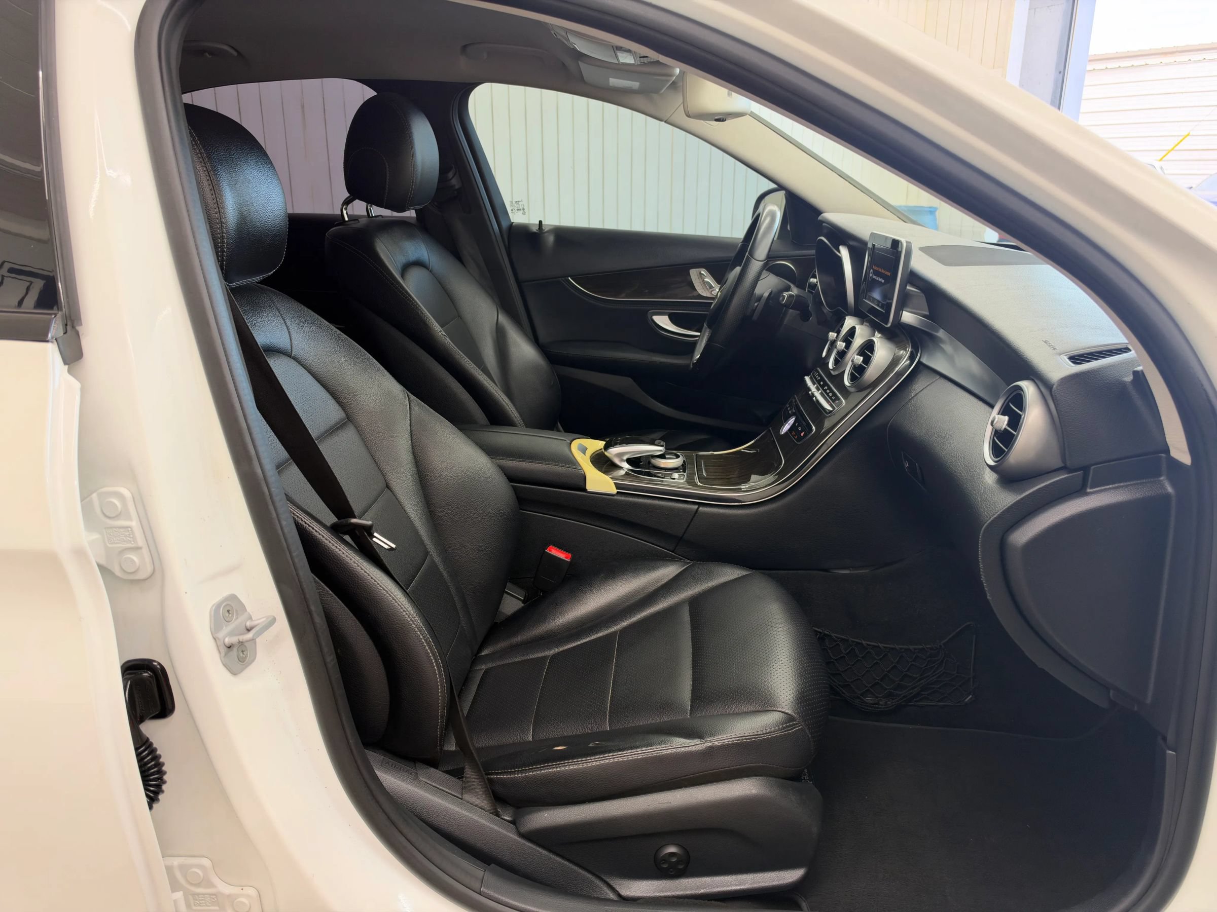 Used 2015 Mercedes-Benz C 300 Sedan image 10