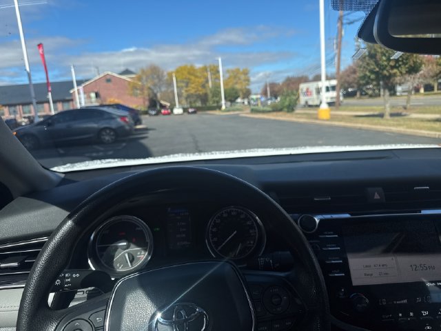 Used 2020 Toyota Camry LE w/ Sunroof Package FWD image 16