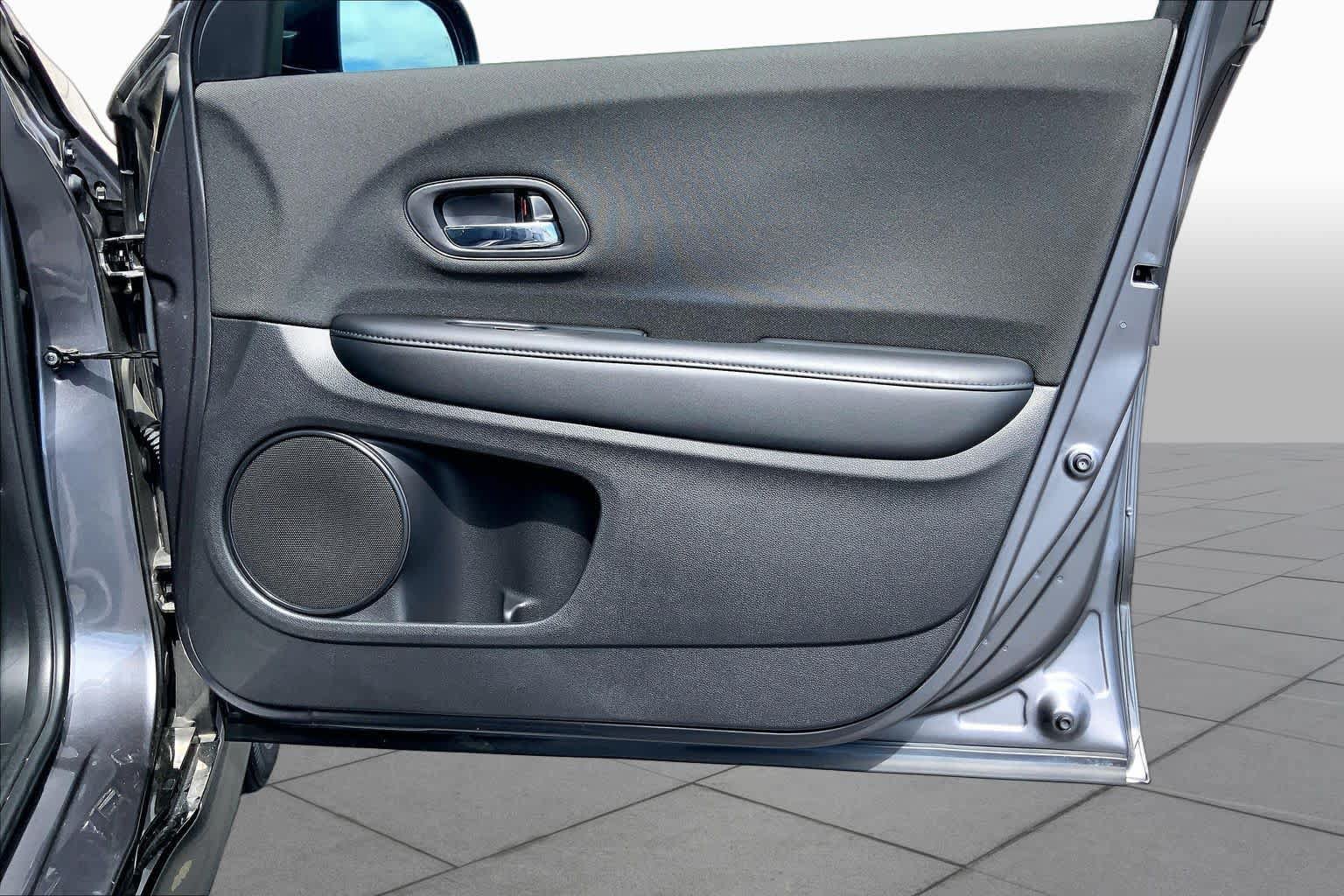 Used 2022 Honda HR-V Sport image 26