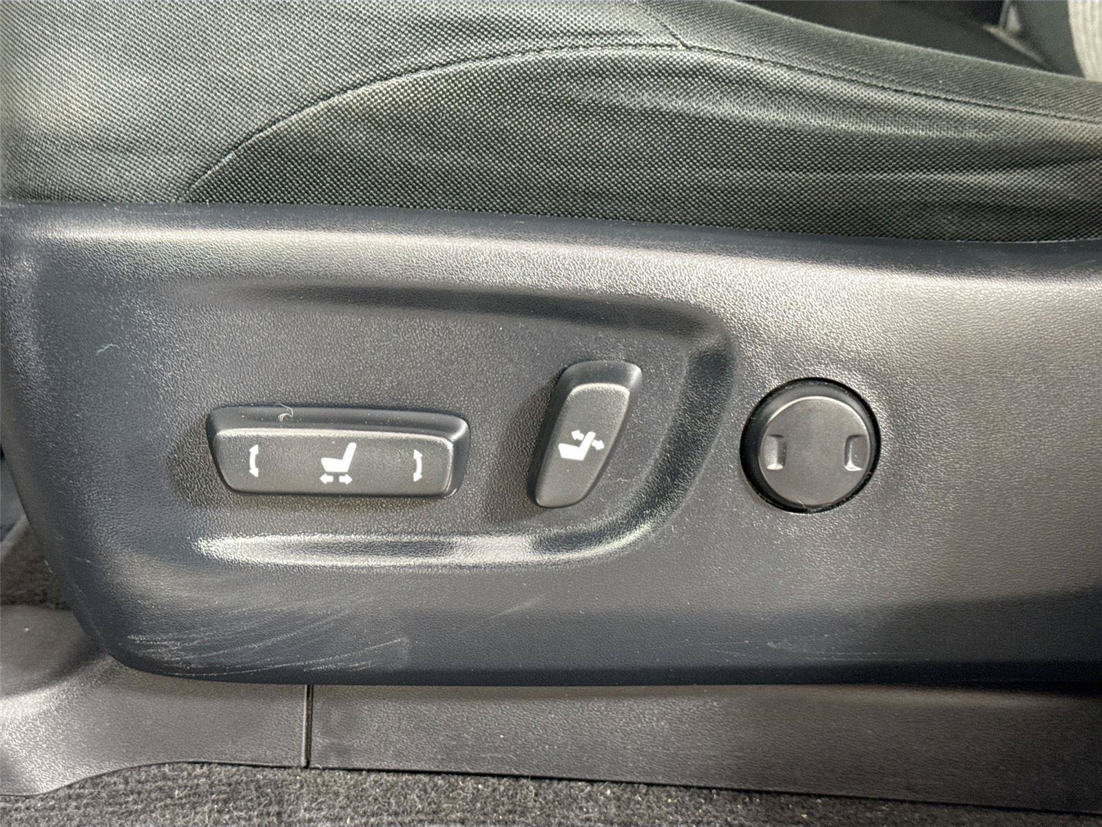 Used 2019 Toyota 4Runner SR5 AWD/4WD image 26