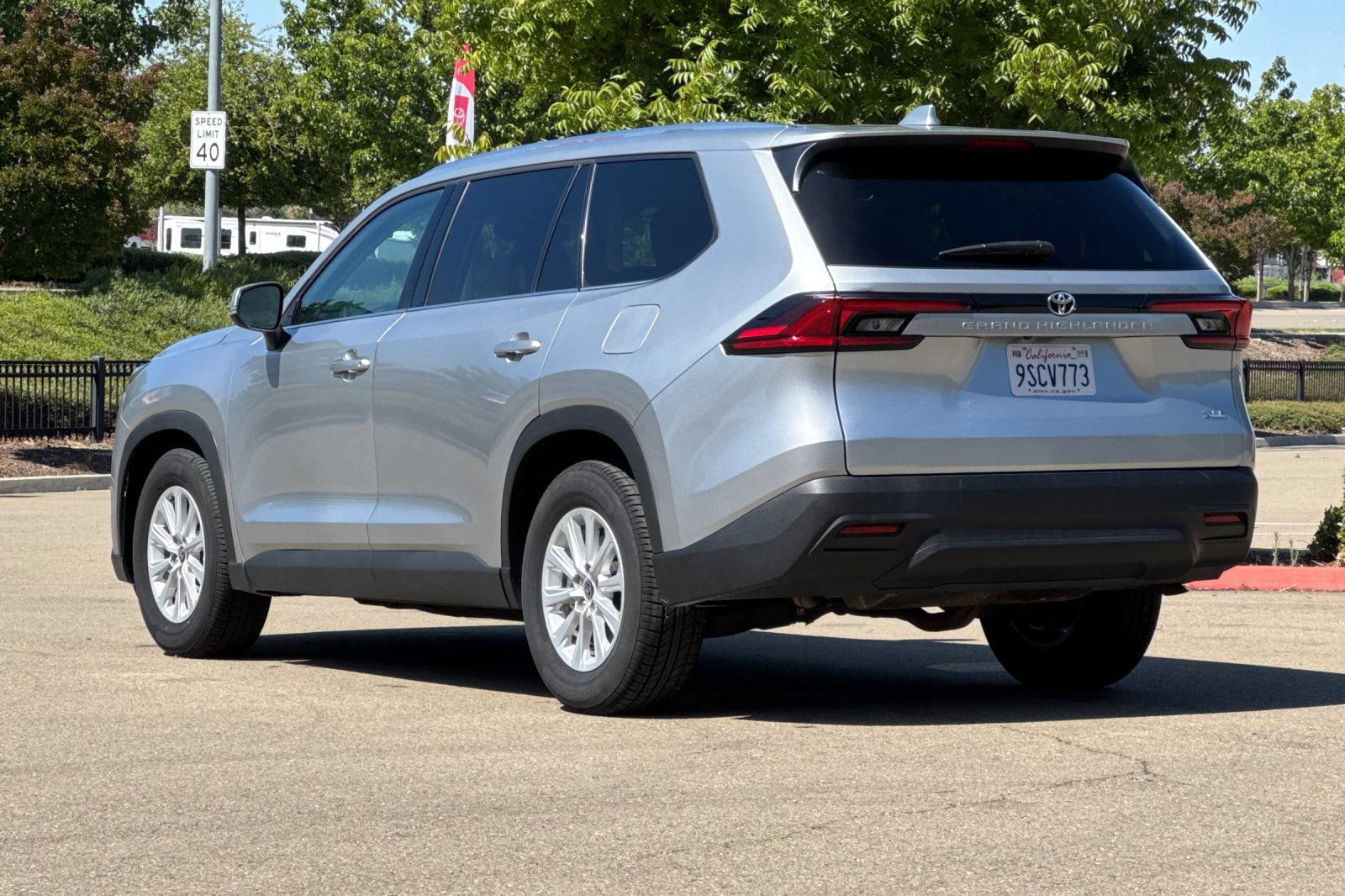 Certified 2025 Toyota Grand Highlander FWD image 6