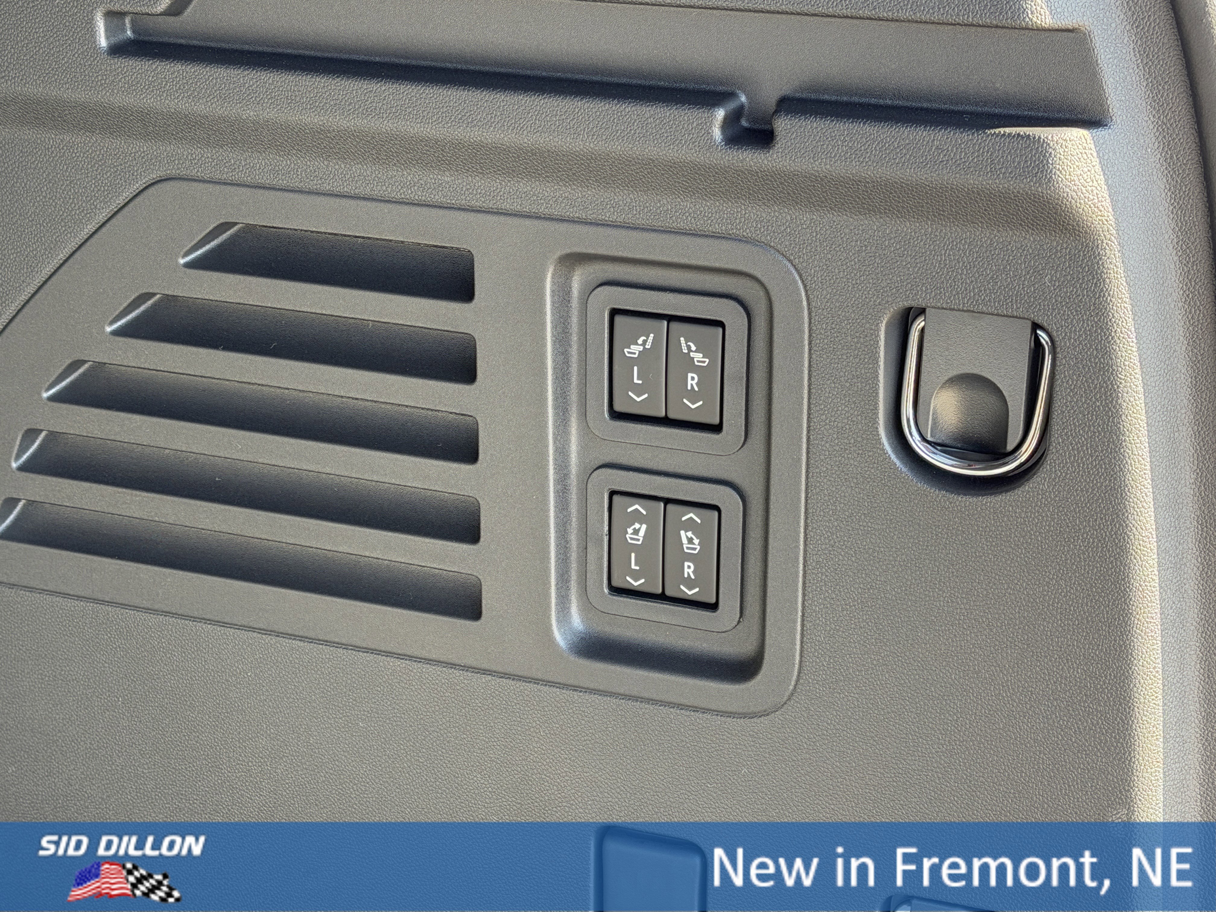 New 2026 GMC Acadia Denali Ultimate w/ LPO, Floor Liner Package image 6