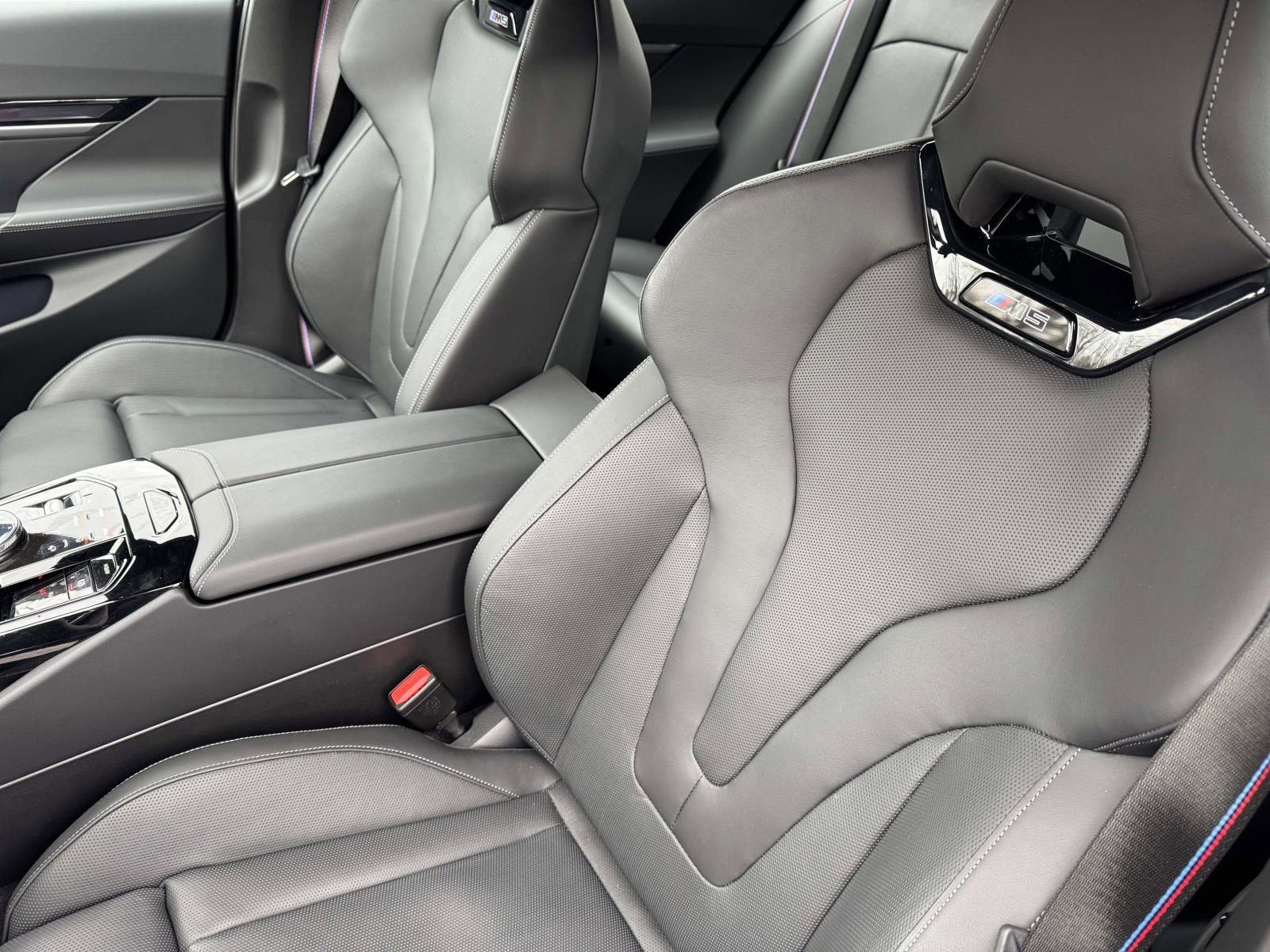 Used 2026 BMW M5 Touring w/ M Driver's Package image 23