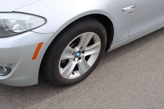 Used 2012 BMW 528i xDrive Sedan AWD/4WD image 12