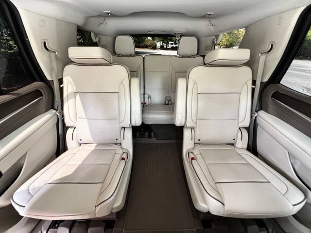 Used 2021 GMC Yukon Denali w/ Denali Premium Package AWD/4WD image 28