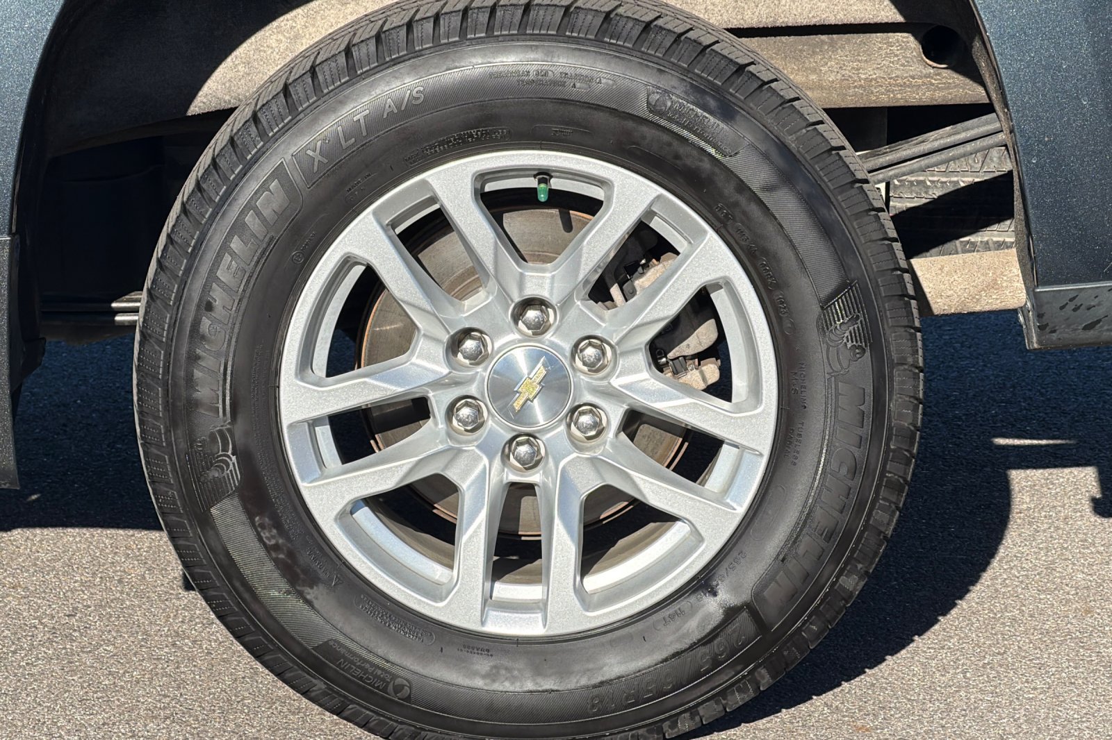 Used 2020 Chevrolet Silverado 1500 LTZ w/ LTZ Plus Package AWD/4WD image 39