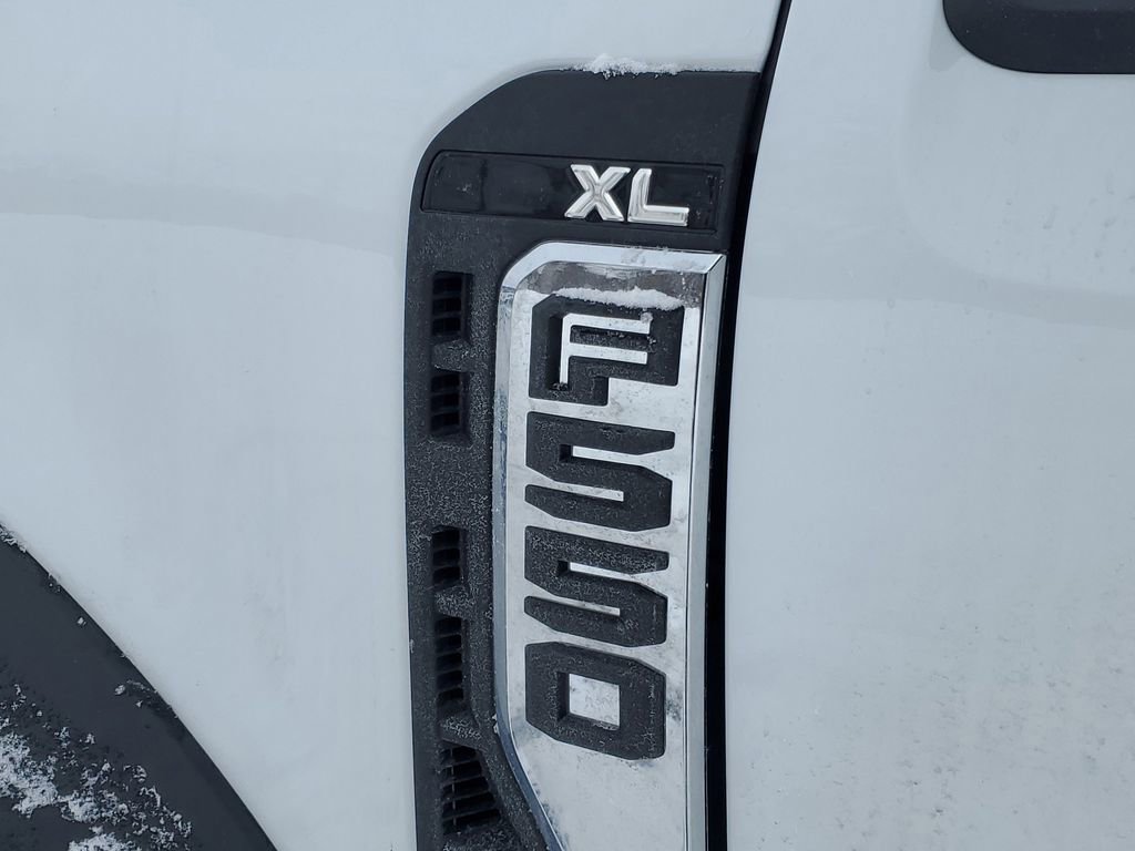 New 2026 Ford F550 4x4 Regular Cab Super Duty w/ XL Chrome Package image 30