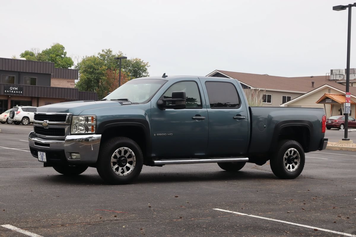 Used 2009 Chevrolet Silverado 2500 LTZ w/ LTZ Plus Package AWD/4WD image 11