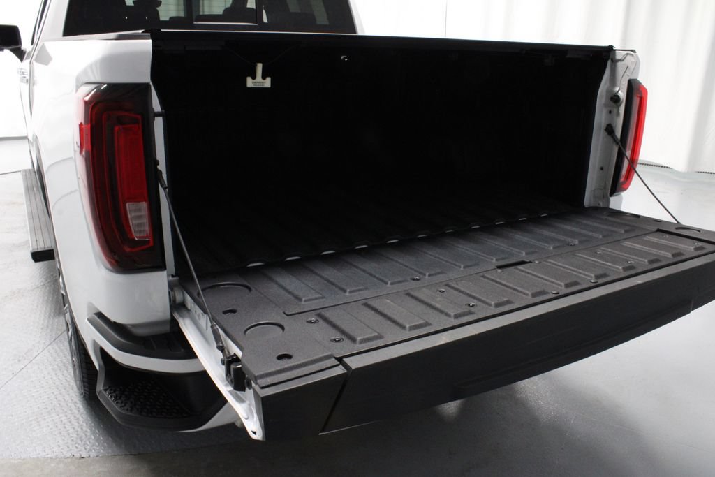 Used 2024 GMC Sierra 1500 Denali w/ Denali Reserve Package AWD/4WD image 16