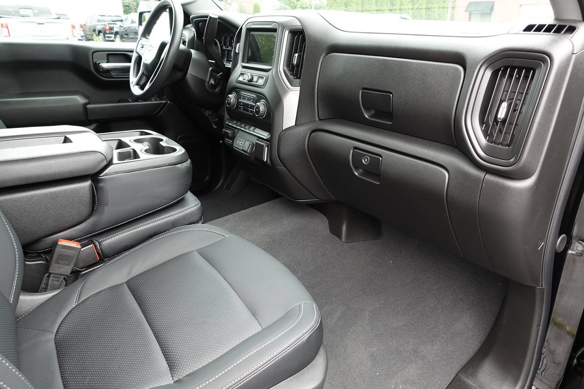 Used 2024 Chevrolet Silverado 1500 Custom AWD/4WD image 35
