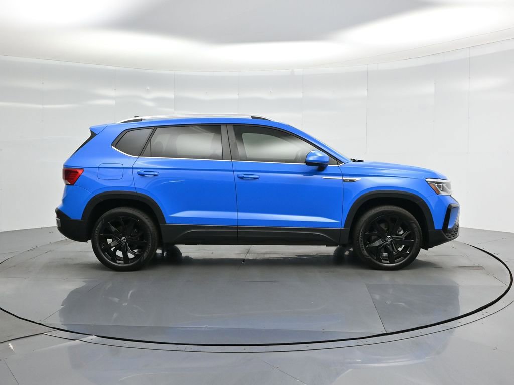 Used 2022 Volkswagen Taos SEL w/ Panoramic Sunroof Package image 26