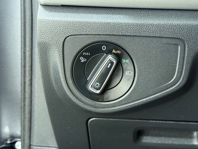 Used 2021 Volkswagen Atlas S image 30