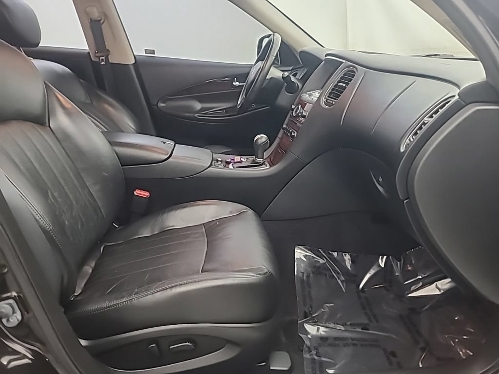 Used 2016 INFINITI QX50 AWD w/ Premium Plus Package image 15