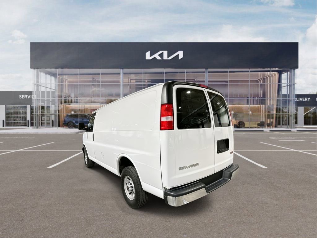Used 2024 GMC Savana 2500 w/ Driver Convenience Package image 6